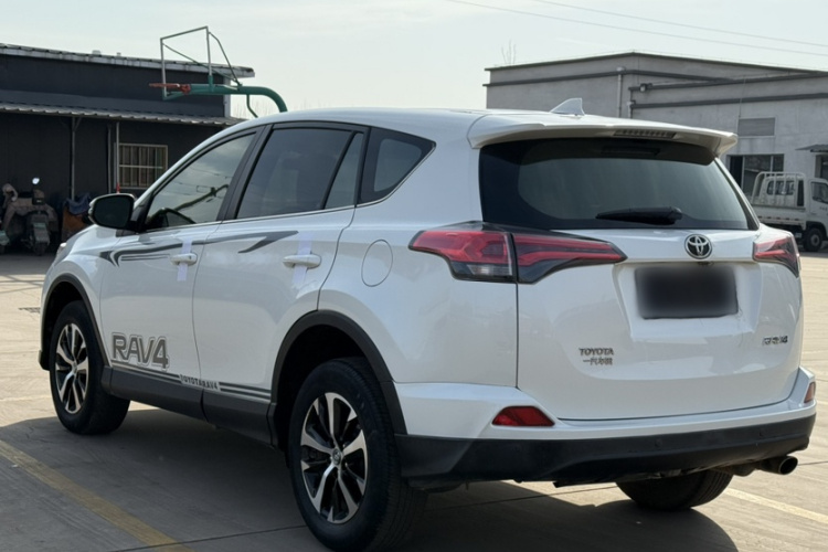 丰田 RAV4荣放 2019款 2.0L CVT两驱先锋版 国V车身外观6002