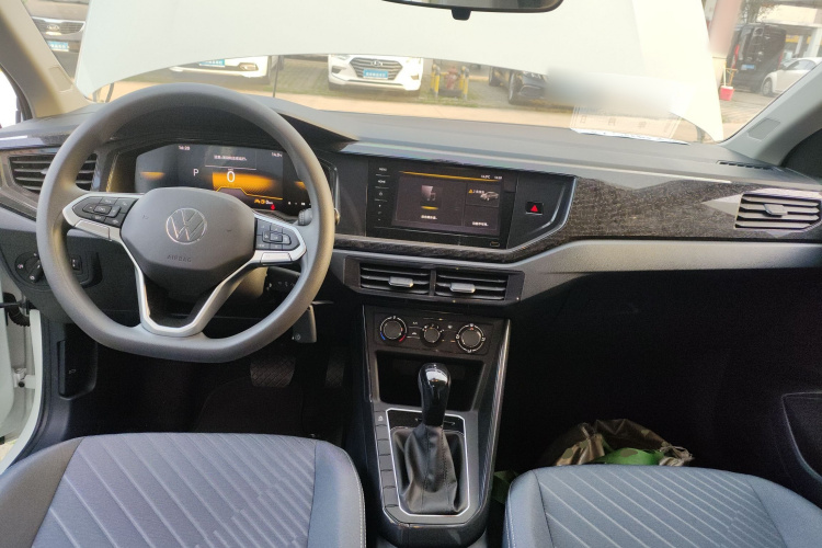 大众 朗逸 2025款 新锐 1.5L 出众新逸版中控内饰12