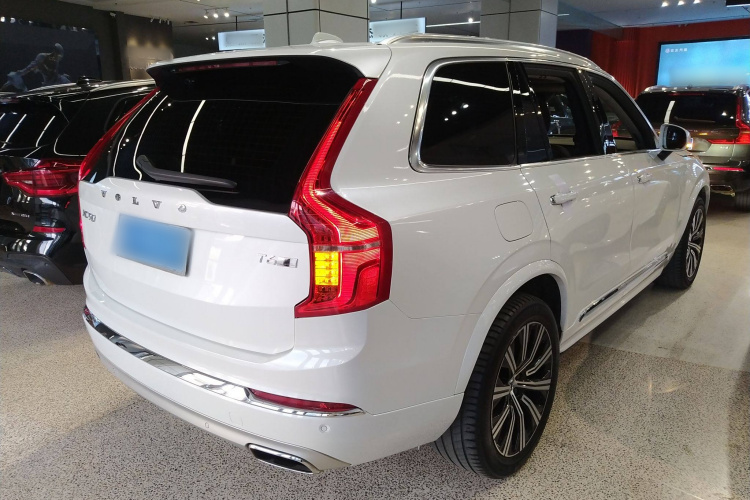沃尔沃XC90 2020款 改款 T6 智逸豪华版 7座车身外观7
