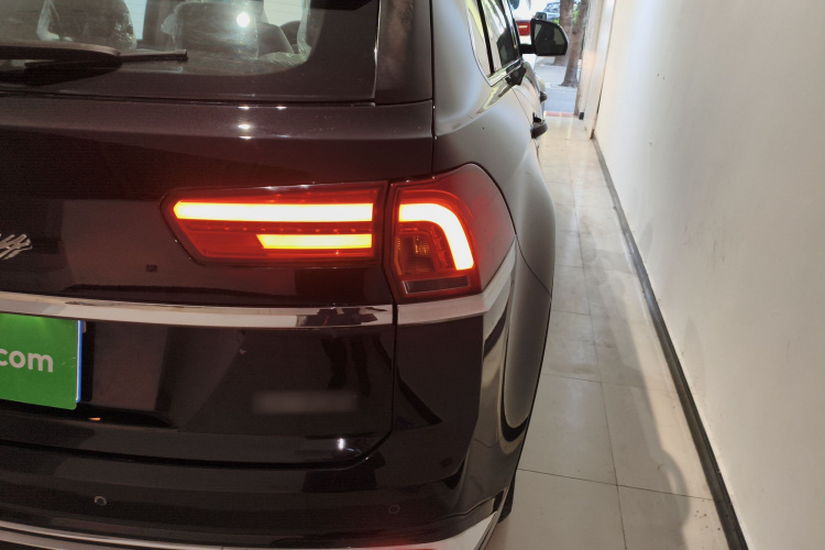 众泰 大迈X7 2017款 上进版 1.5T 手动庐山型车身外观9