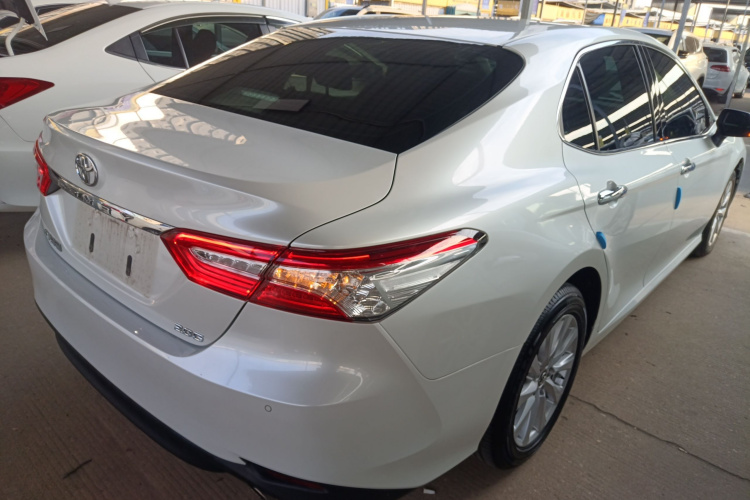 丰田 凯美瑞 2019款 2.0G 豪华版 国VI车身外观7