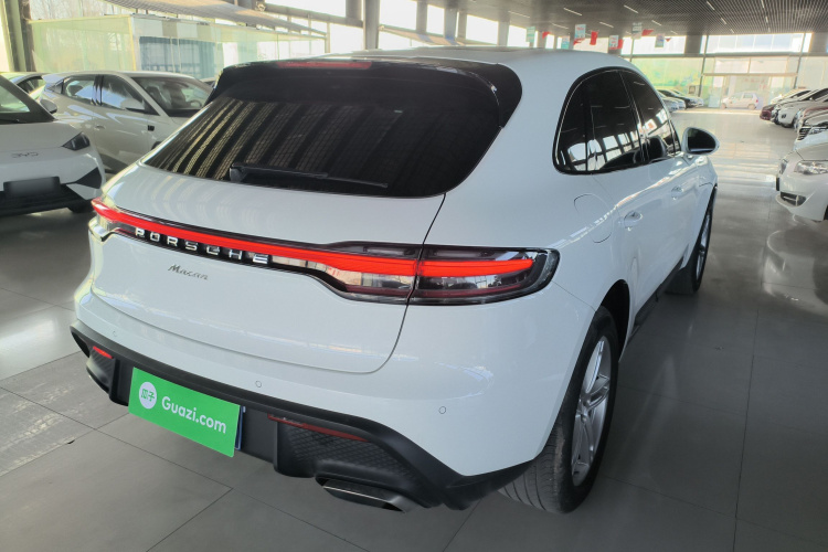 保时捷 2023款 Macan 2.0T车身外观7