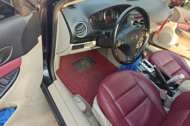 马自达6 2011款 2.0L 自动时尚型中控内饰7003