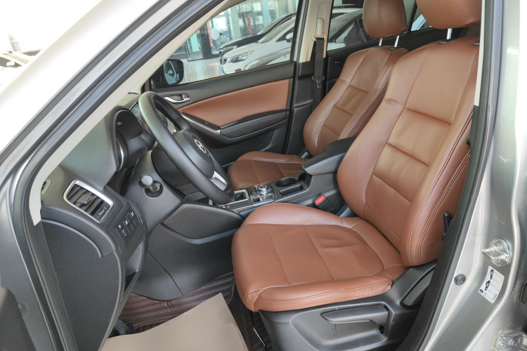 马自达CX-5 2015款 2.0L 自动两驱都市型中控内饰19
