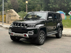 北京BJ40 2023款 2.0T 自动四驱城市猎人版侠客型