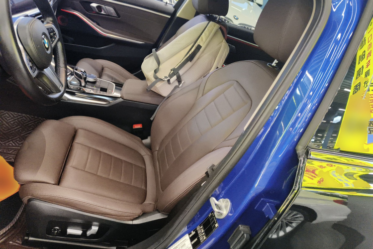 宝马3系 2021款 改款 320Li M运动套装中控内饰19