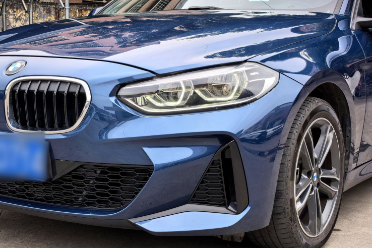 宝马1系 2021款 改款 120i M运动版车身外观6014