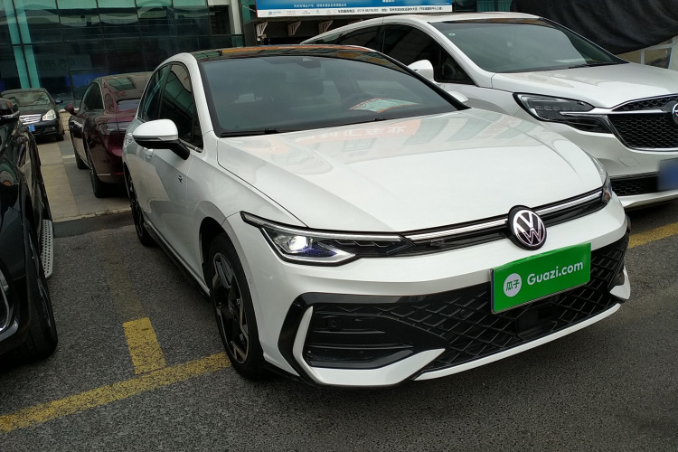 大众 高尔夫 2025款 改款 300TSI R-Line车身外观3