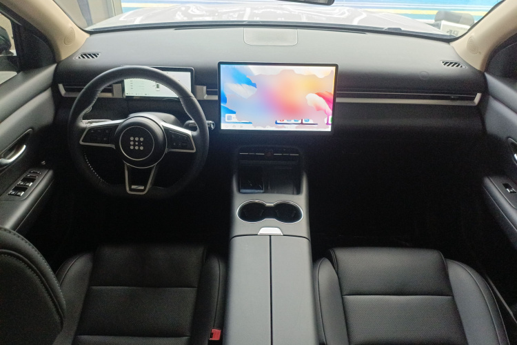 蓝电E5 PLUS 2025款 165km 长续航版PLUS 7座中控内饰7002