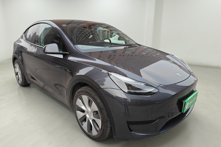特斯拉 Model Y 2022款 改款 后轮驱动版车身外观3