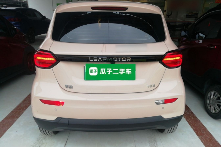 零跑汽车 零跑T03 2021款 400舒享版车身外观6