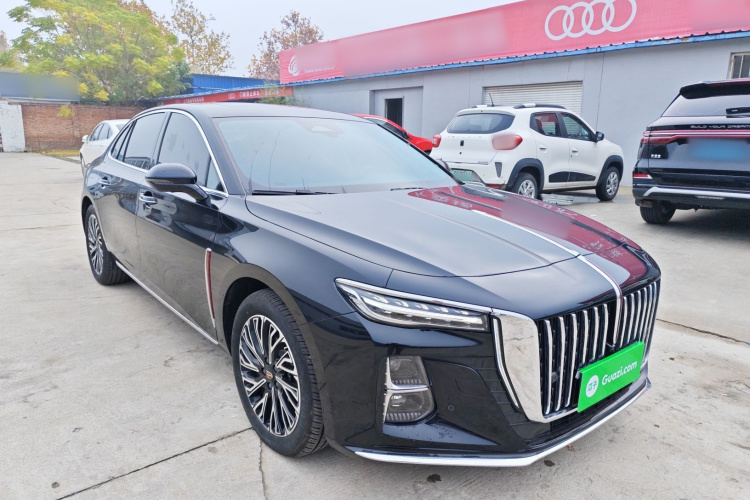 红旗H5 2024款 2.0T 自动智联旗畅版车身外观3