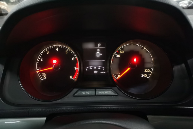 大众 朗行 2015款 1.6L 自动风尚版局部细节14