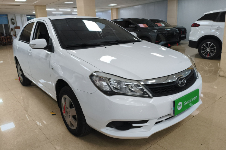 比亚迪F3 2015款 节能版 1.5L 手动舒适型车身外观6002