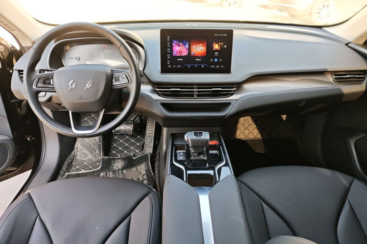 红旗E-QM5 2023款 改款 基础出行版中控内饰12