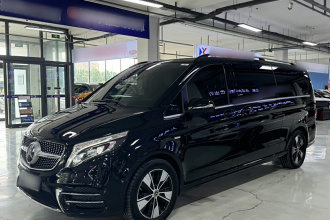 奔驰V级 2020款 V 260 L 长轴距豪华版