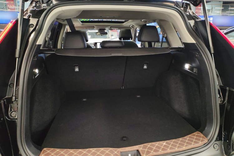 本田CR-V 2024款 240TURBO 两驱锋尚版 5座机舱底盘23