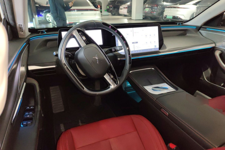 小鹏P7 2023款 P7i 702 Pro中控内饰13