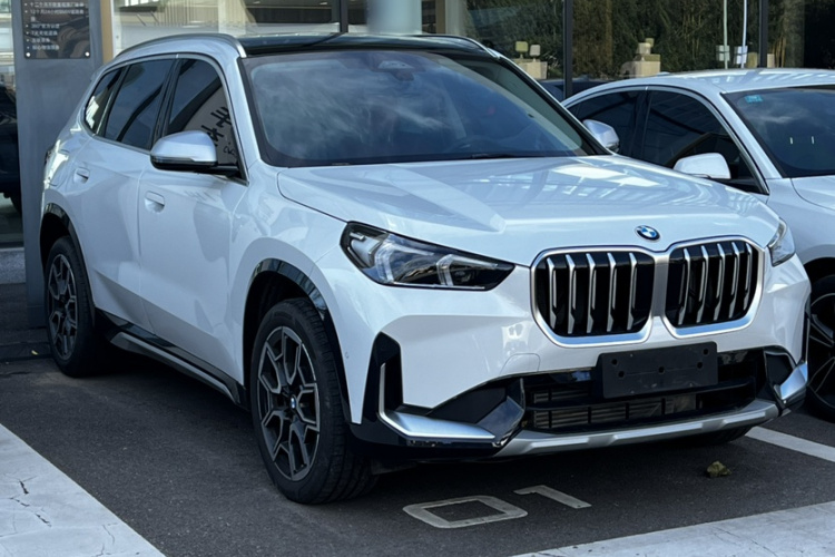 宝马X1 2023款 sDrive25Li X设计套装车身外观6009