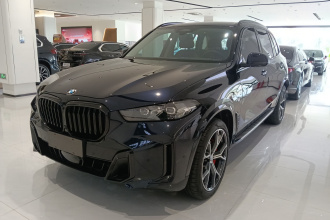 宝马X5 2023款 xDrive 30Li 尊享型M运动曜夜套装