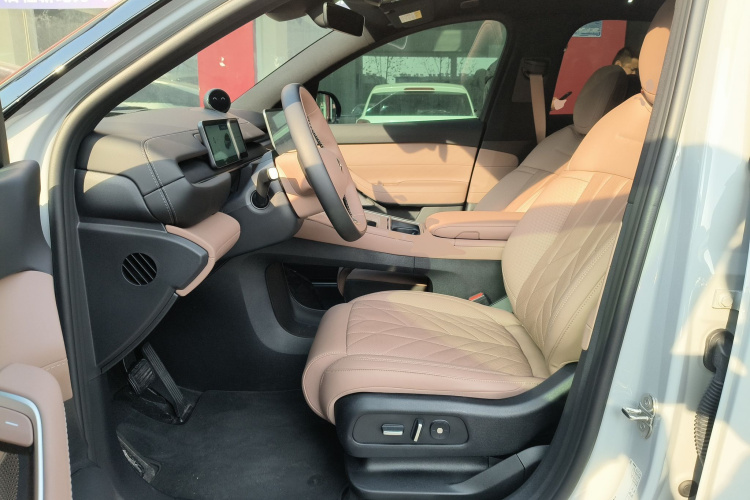 蔚来ES6 2025款 75kWh中控内饰19