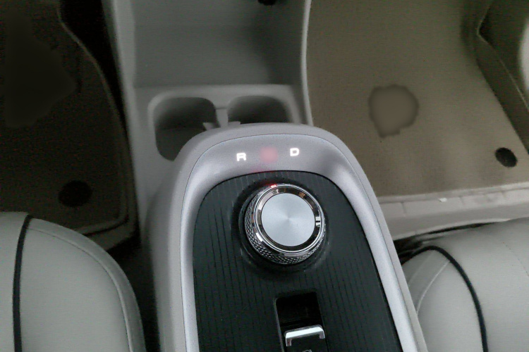 欧拉好猫 2022款 莫兰迪版 400km标准续航 豪华型 磷酸铁锂局部细节18