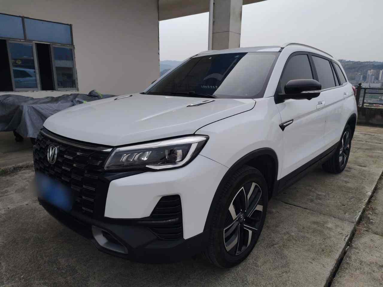 长安CS75 2024款 畅享版 1.5T DCT尊贵型(2)