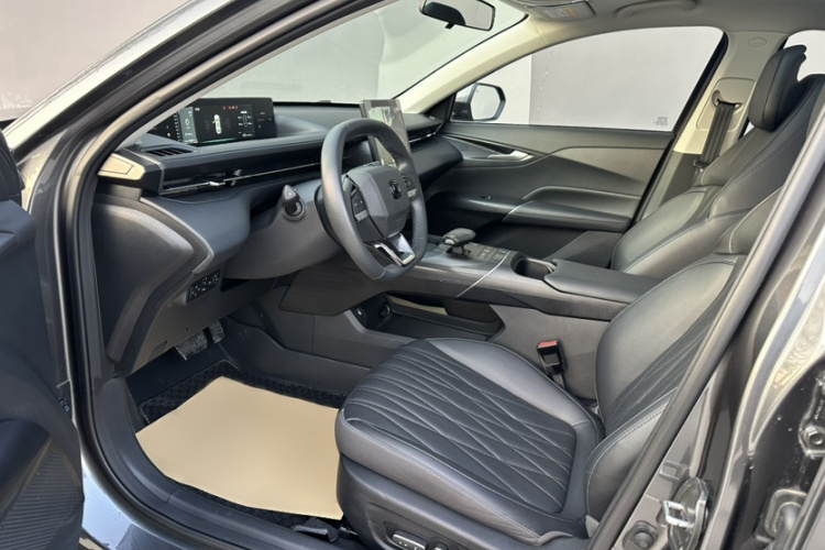 长安 逸动 2024款 1.5T GDI自动 旗舰型局部细节19