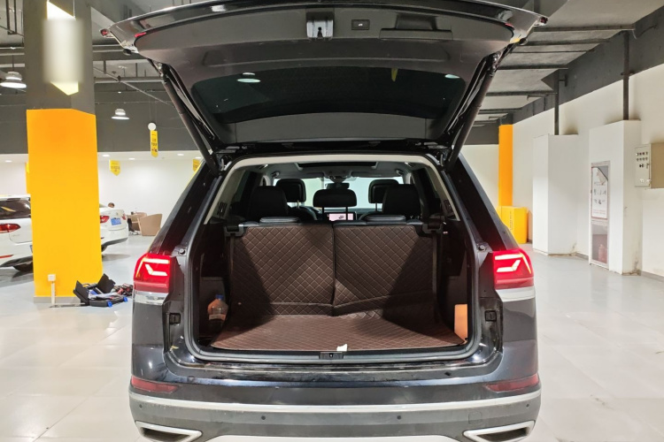 大众 途昂 2024款 530 V6 四驱尊崇豪华版机舱底盘23