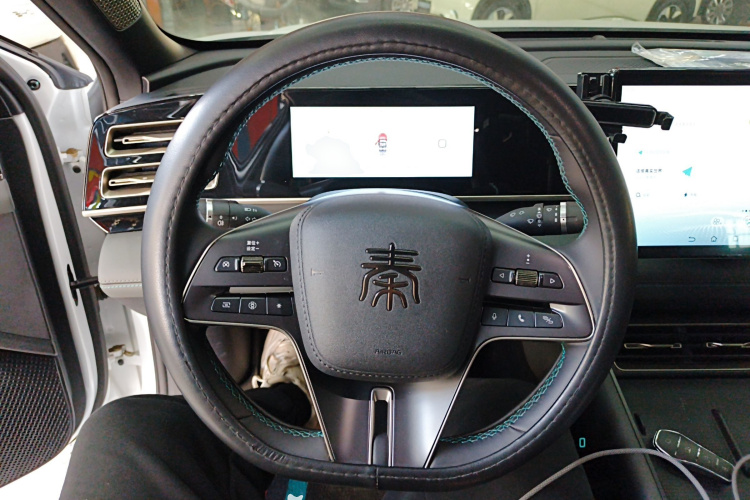 比亚迪 秦L 2024款 DM-i 80KM超越型中控内饰13