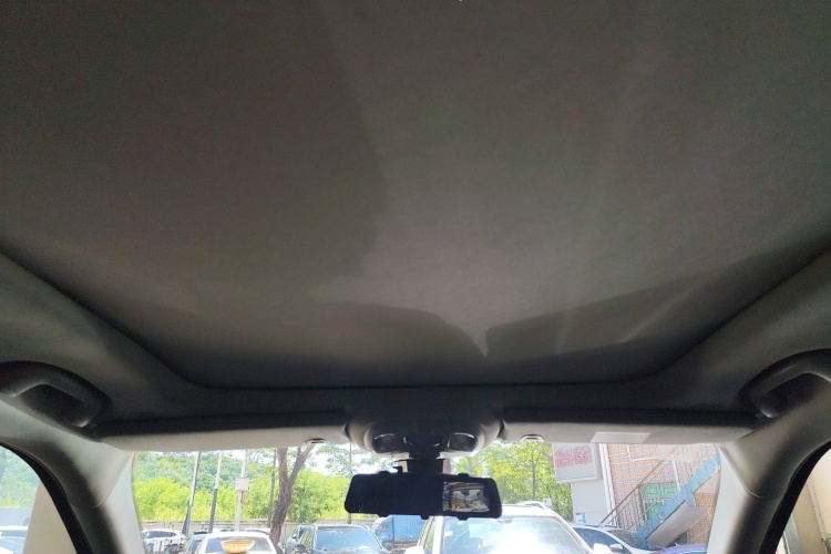 Jeep 指南者 2020款 220T 自动领先版局部细节22