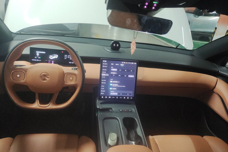蔚来ET5 2022款 75kWh中控内饰12