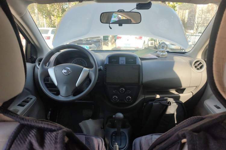 日产 阳光 2015款 1.5XE CVT舒适版中控内饰12