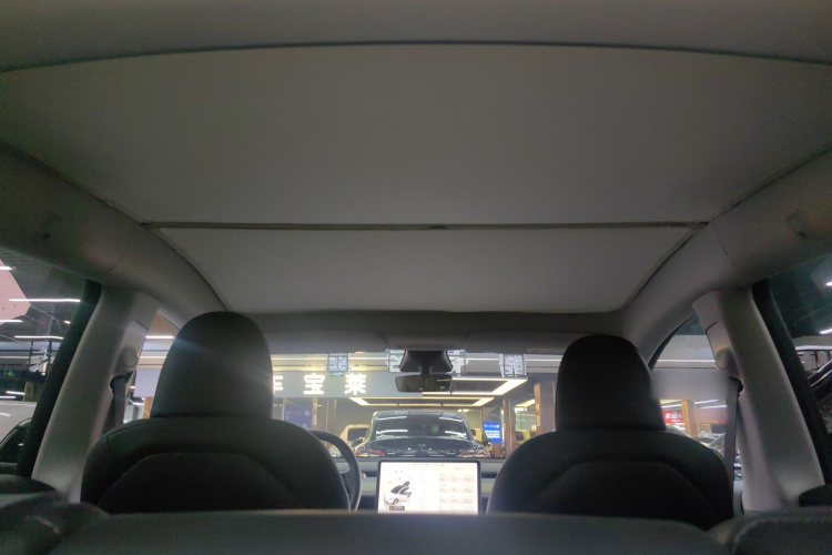 特斯拉 Model Y 2022款 改款 后轮驱动版中控内饰22