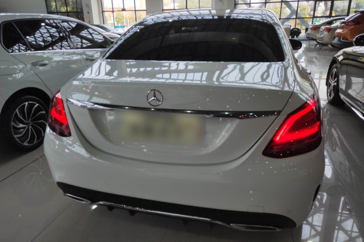 奔驰C级 2019款 C 180 L 时尚型运动版车身外观6004