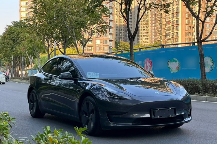 特斯拉 Model 3 2022款 后轮驱动版车身外观6003