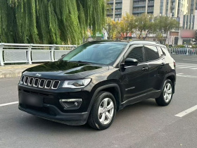 Jeep 指南者 2020款 220T 自动精英版