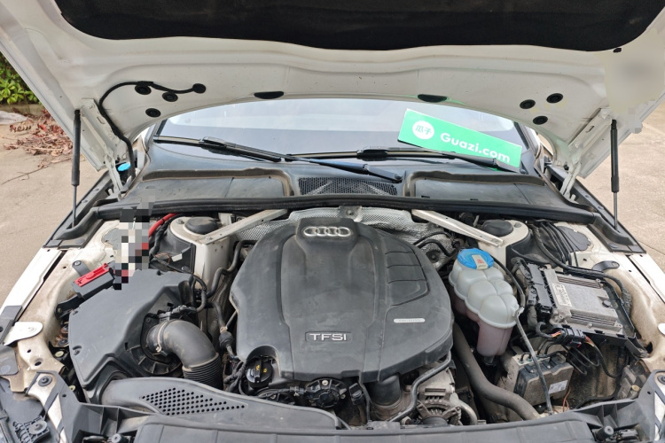 奥迪A4L 2018款 30周年年型 40 TFSI 时尚型局部细节24