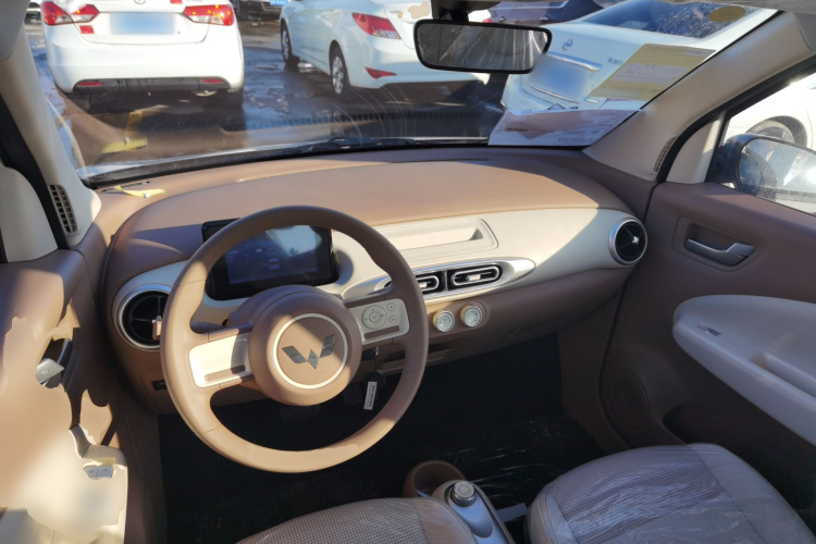 五菱汽车 宏光MINIEV 2025款 四门版 进阶款中控内饰7002