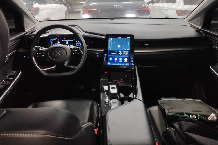 现代 库斯途 2022款 270TGDi 智爱旗舰版 TOP中控内饰7002