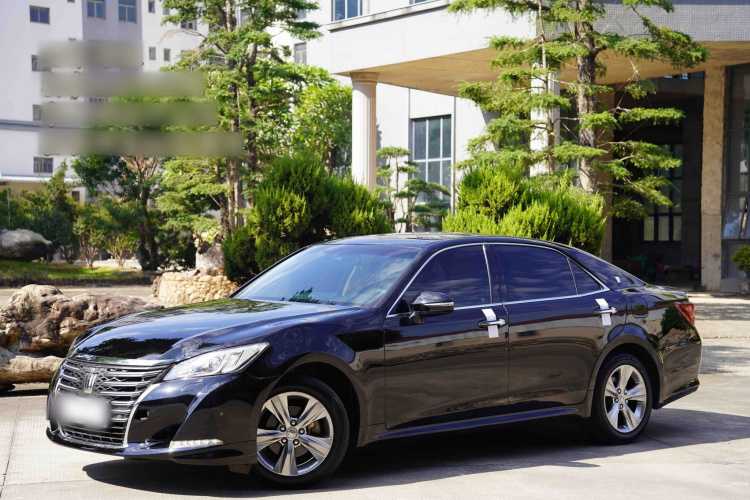 丰田 皇冠 2015款 2.0T 时尚版车身外观6002