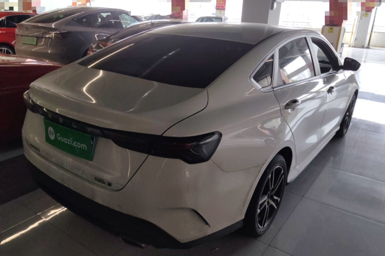 吉利汽车 2024款 缤瑞COOL 1.5T DCT冠军版车身外观7