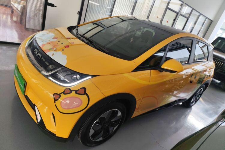 比亚迪 海豚 2024款 荣耀版 420km 时尚版车身外观4