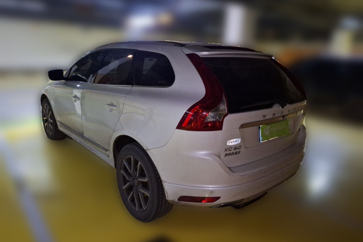 沃尔沃XC60 2017款 T5 AWD 智远升级版车身外观5