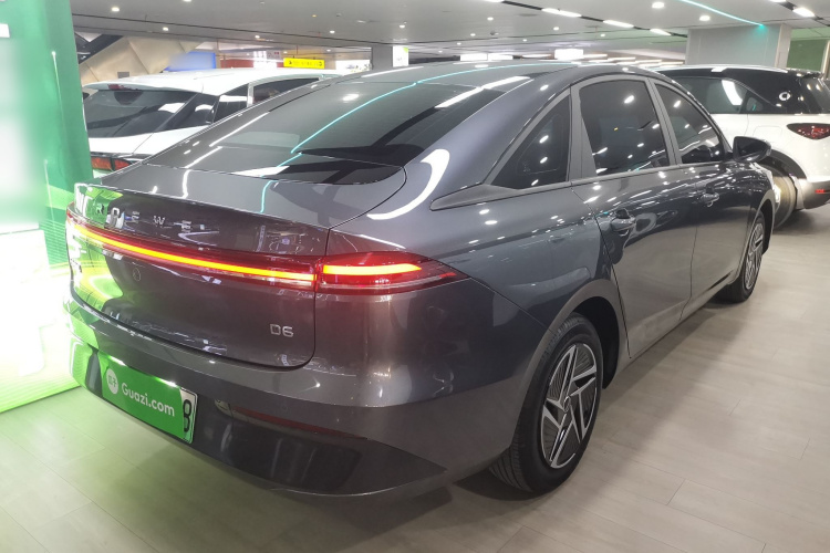 荣威D6 2025款 450km 优享版车身外观7