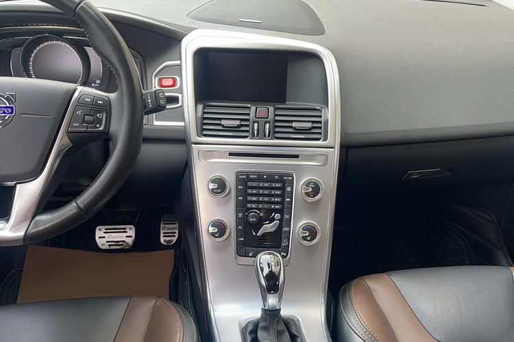 沃尔沃XC60 2017款 T5 AWD 智远升级版局部细节16