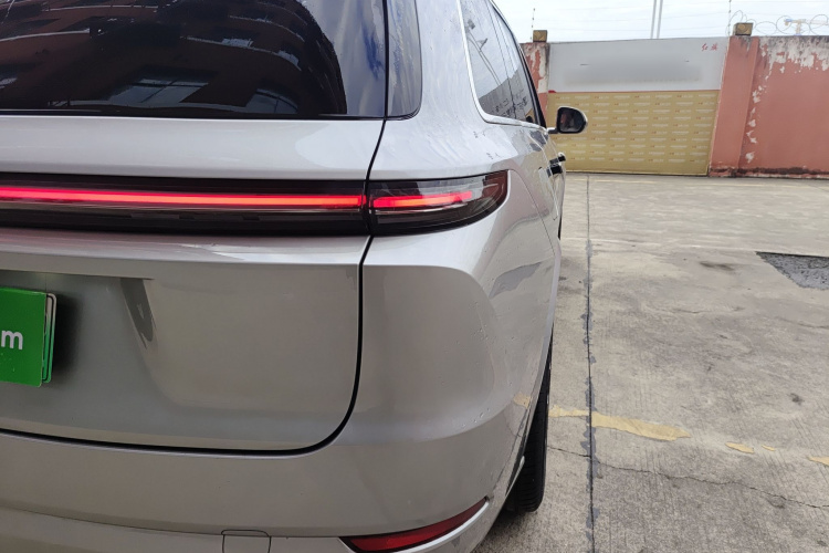 理想汽车 理想L9 2023款 Pro车身外观6006