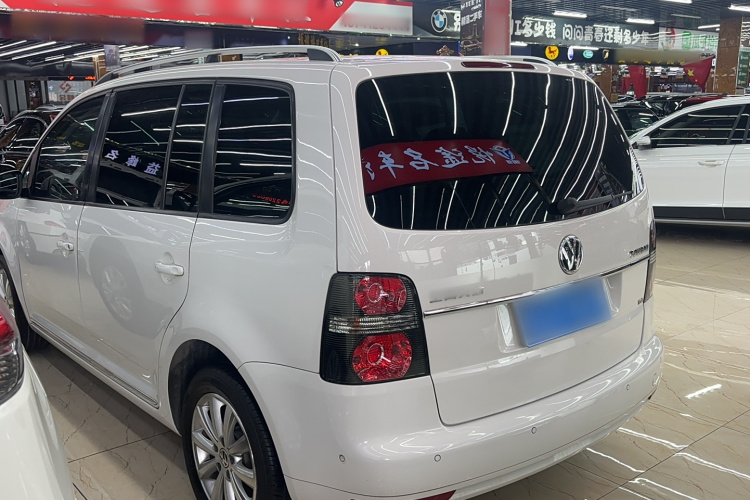 大众 途安 2015款 1.4T DSG豪华版5座车身外观6004