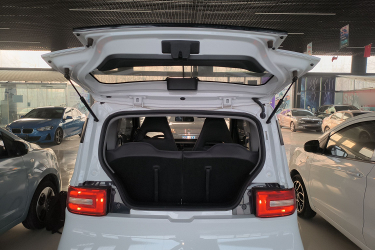 五菱汽车 宏光MINIEV 2020款 悦享款 磷酸铁锂机舱底盘23