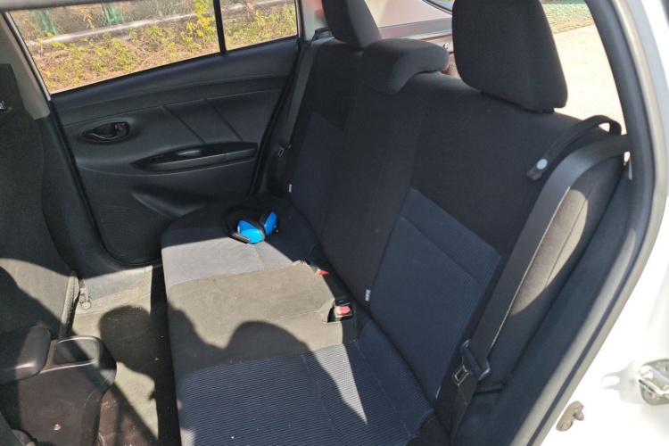 丰田 YARiS L 致炫 2016款 改款 1.5E CVT魅动版中控内饰21